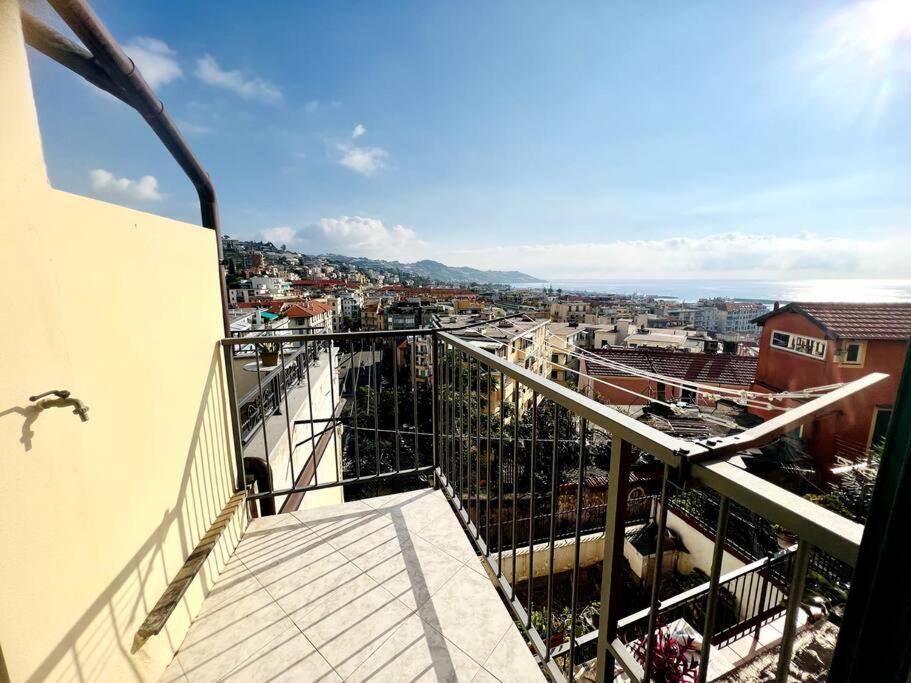 Suite Romolo Moreno 88 - Санремо Экстерьер фото